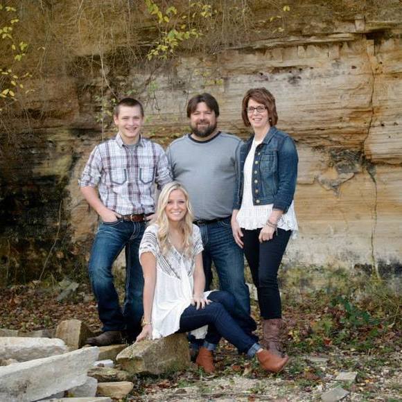 Meet your Posher, Monica - Picture 1 of 1